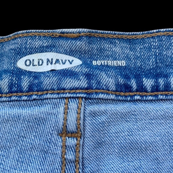 Old Navy Boyfriend Jeans | Size 12 | Light Wash | Relaxed Straight Leg - Picture 5 of 10